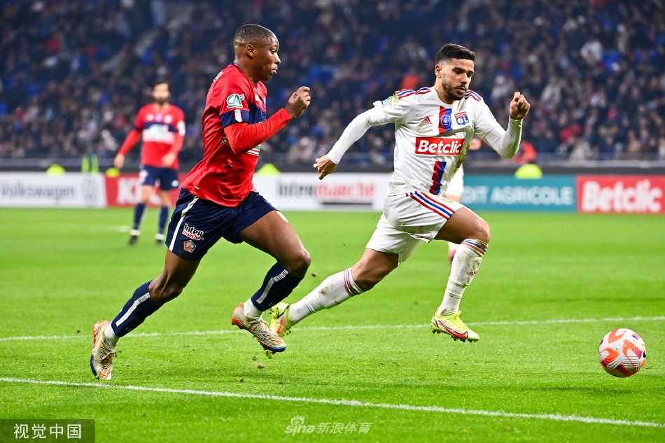 包含赛地聚焦：法国杯赛前热度飙升；里昂主帅复盘；话题不断；阵容厚度经受考验的词条