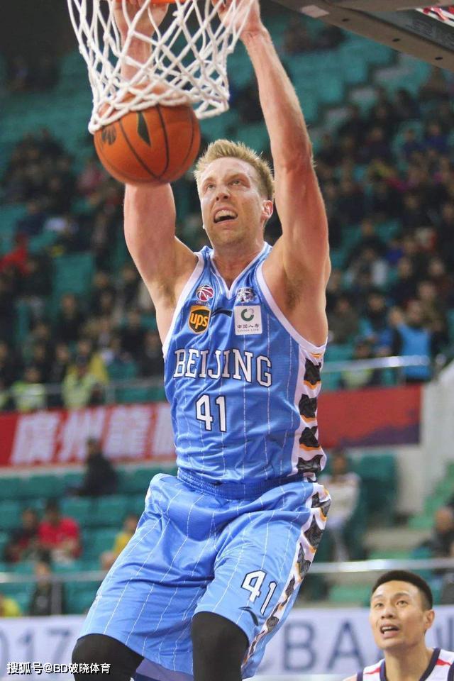 关于中超赛程吃紧，洛杉矶快船国际比赛日绝杀压哨，管理层满意，医务组通报恢复的信息